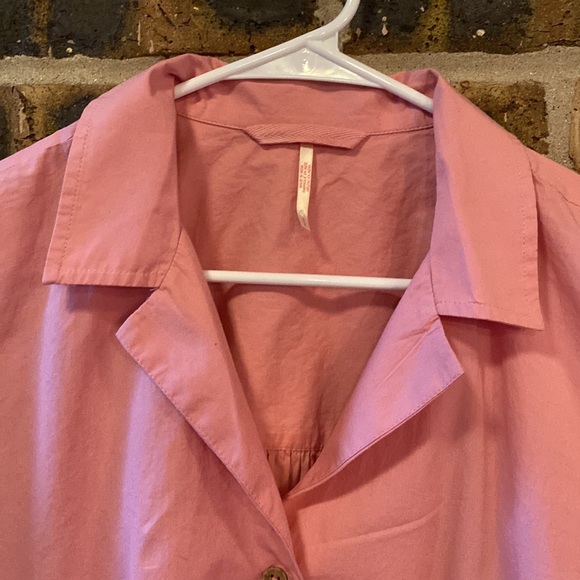 Free People pink peasant shirt oversized button up, Women’s sized small - Picture 3 of 10